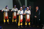 Nelson Piquet Jr., Ricardo Zonta, Giancarlo Fisichella, Flavio Briatore (Teamchef), Heikki Kovalainen und Alain Dassas (Teampräsident)