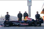 Mark Webber, Christian Horner (Teamchef), Adrian Newey (Technischer Direktor) und David Coulthard (Red Bull) 