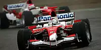 Jarno Trulli vor Franck Montagny