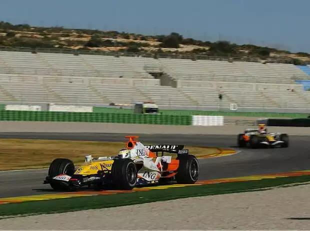 Giancarlo Fisichella vor Heikki Kovalainen Titel-Bild zur News: Giancarlo Fisichella vor Heikki Kovalainen