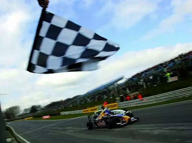 Carlin Formel BMW UK Titel-Bild zur News: Carlin Formel BMW UK