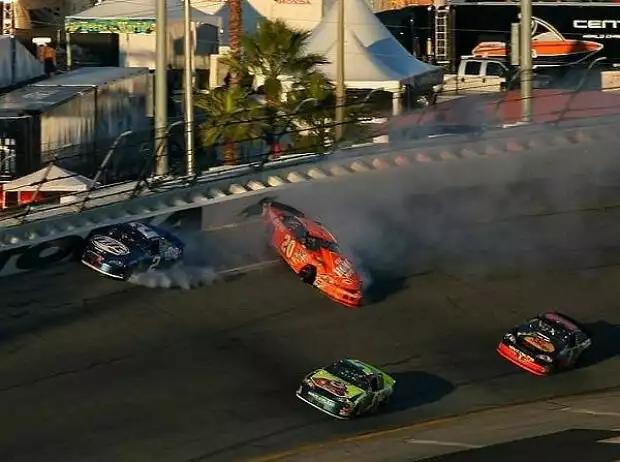 Kurt Busch Tony Stewart Titel-Bild zur News: Kurt Busch Tony Stewart