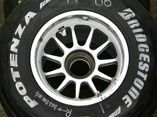 Bridgestone-Reifen Titel-Bild zur News: Bridgestone-Reifen