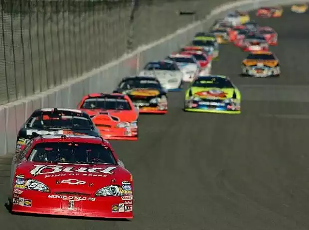 Dale Earnhardt jun. Titel-Bild zur News: Dale Earnhardt jun.