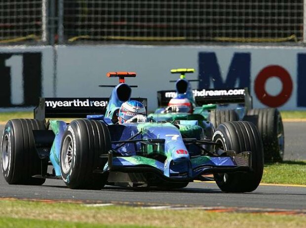 Titel-Bild zur News: Rubens Barrichello Jenson Button