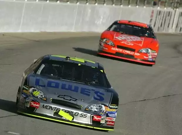 Jimmie Johnson Tony Stewart Titel-Bild zur News: Jimmie Johnson Tony Stewart