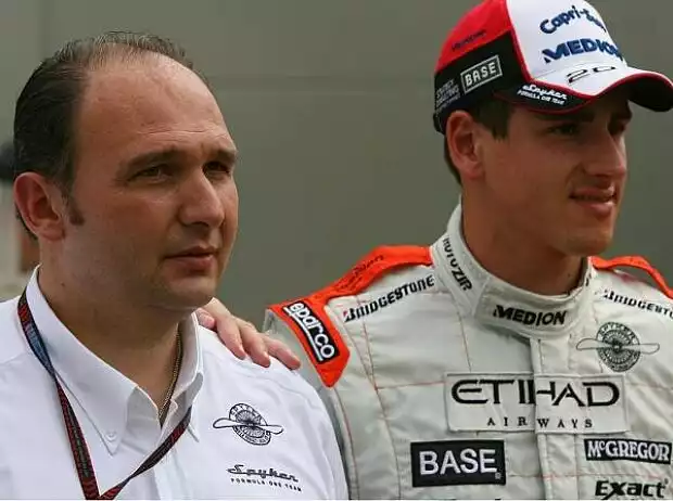 Colin Kolles mit Adrian Sutil Titel-Bild zur News: Colin Kolles mit Adrian Sutil