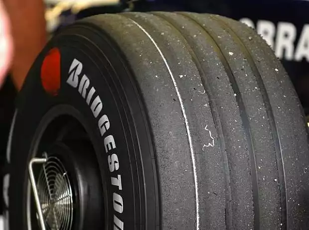 Markierter Bridgestone-Reifen Titel-Bild zur News: Markierter Bridgestone-Reifen