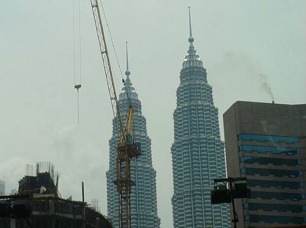Titel-Bild zur News: Petronas Twin Towers
