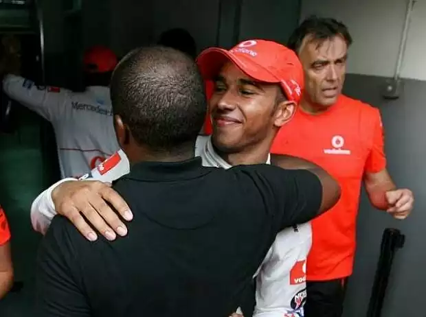 Titel-Bild zur News: Anthony und Lewis Hamilton