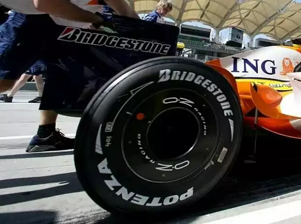 Bridgestone-Reifen Titel-Bild zur News: Bridgestone-Reifen