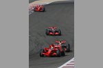 Felipe Massa (Ferrari) vor Lewis Hamilton (McLaren-Mercedes) 