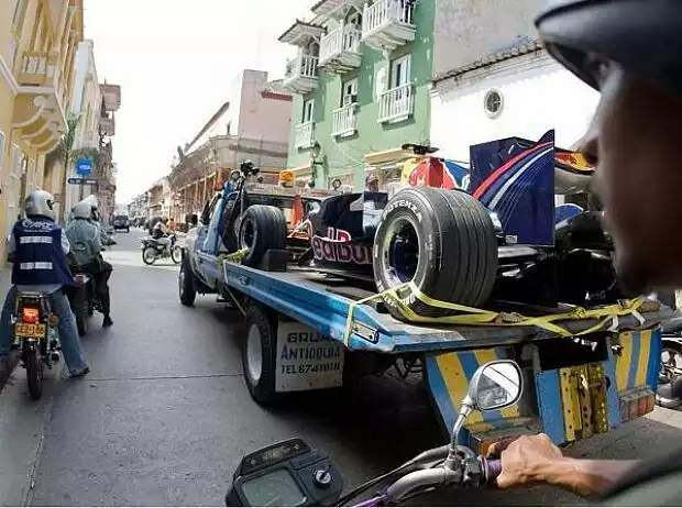 Titel-Bild zur News: Red Bull Racing in Kolumbien