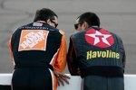 Tony Stewart (Joe Gibbs) im Gespräch mit Juan Pablo Montoya (Ganassi)