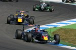 Sebastien Buemi (Mücke), Jean-Karl Vernay (Signature) 