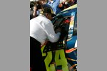 Rick Hendrick gratuliert Jeff Gordon 