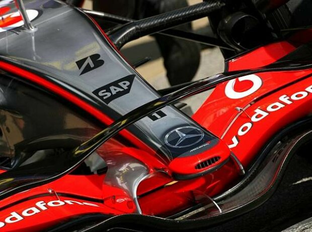 Neuer Frontflügel des MP4-22 Neuer Frontflügel des MP4-22