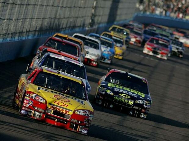Kevin Harvick Kevin Harvick