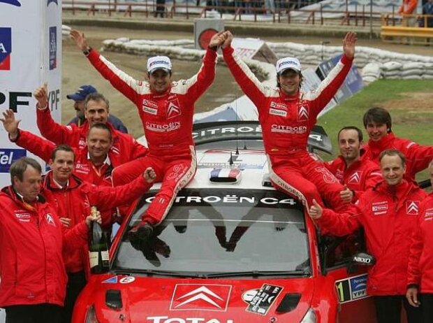 Titel-Bild zur News: Sébastien Loeb + Team