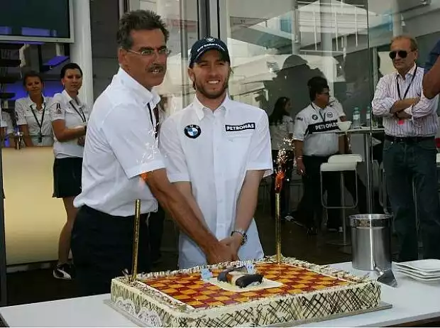 Mario Theissen und Nick Heidfeld Titel-Bild zur News: Mario Theissen und Nick Heidfeld
