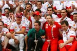 Michael Schumacher, Felipe Massa und Jean Todt (Teamchef) (Ferrari) 