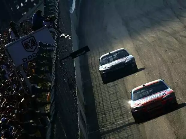 Jeff Gordon Denny Hamlin Titel-Bild zur News: Jeff Gordon Denny Hamlin