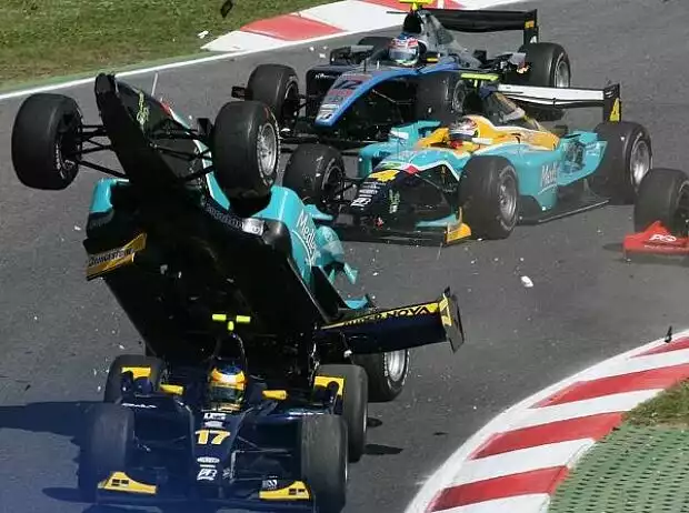 Unfall Barcelona GP2 Titel-Bild zur News: Unfall Barcelona GP2