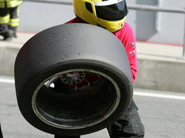 Titel-Bild zur News: Dunlop Reifen