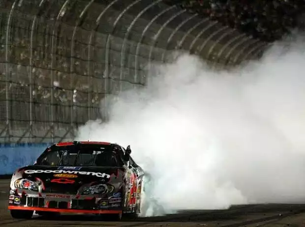 Kevin Harvick Titel-Bild zur News: Kevin Harvick