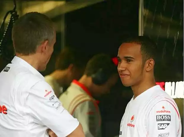 Titel-Bild zur News: Martin Whitmarsh und Lewis Hamilton