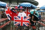 Britischen Fans machte der Regen wenig aus
