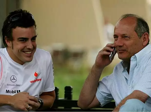 Titel-Bild zur News: Fernando Alonso und Ron Dennis