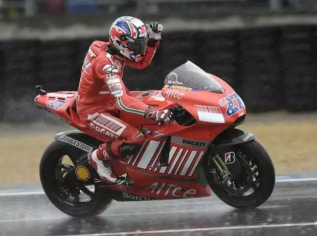 Casey Stoner Titel-Bild zur News: Casey Stoner