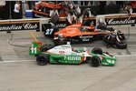 Tony Kanaan und Dario Franchitti in der Boxengasse