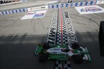  Tony Kanaan Andretti Green überquert die Ziellinie