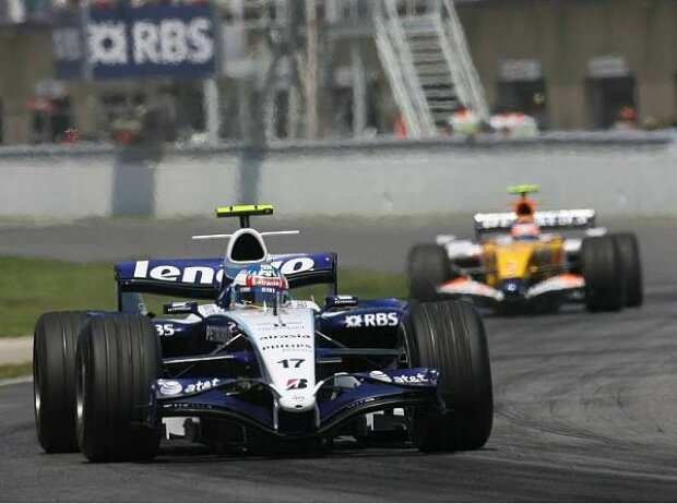 Alexander Wurz vor Heikki Kovalainen Alexander Wurz vor Heikki Kovalainen