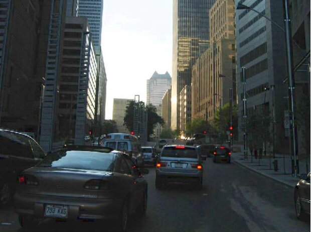 Straßenverkehr in Montréal