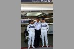 Das Indy-Team: Nick Heidfeld, Mario Theissen (BMW Motorsport Direktor) und Sebastian Vettel (BMW Sauber F1 Team) 