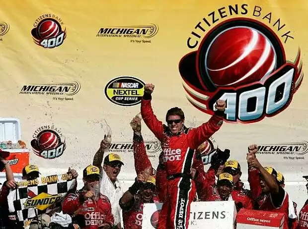 Carl Edwards Titel-Bild zur News: Carl Edwards