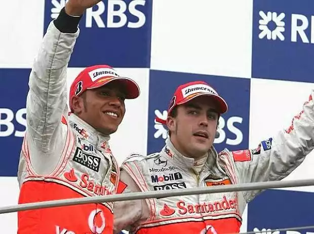 Fernando Alonso Lewis Hamilton Titel-Bild zur News: Fernando Alonso Lewis Hamilton