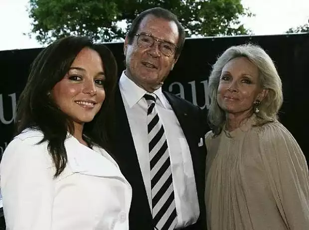 Estefania Küster, Roger Moore, Kristina Tholstrup Titel-Bild zur News: Estefania Küster, Roger Moore, Kristina Tholstrup