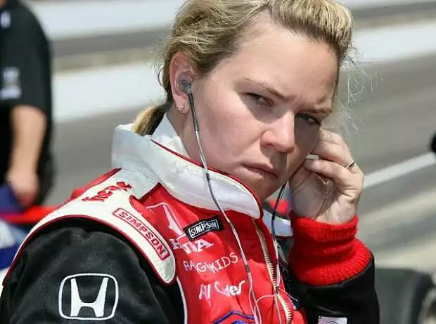 Sarah Fisher Titel-Bild zur News: Sarah Fisher