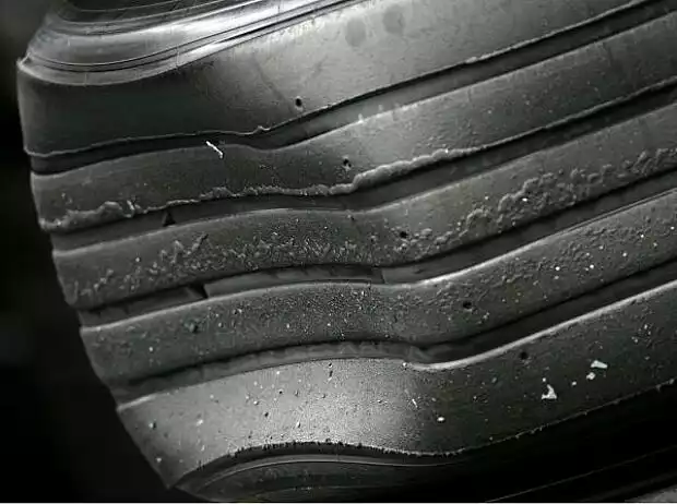 Bridgestone-Reifen Titel-Bild zur News: Bridgestone-Reifen