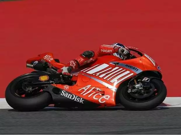 Casey Stoner Titel-Bild zur News: Casey Stoner