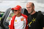 Michael Schumacher (Ferrari) und Zinedine Zidane