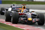 David Coulthard (Red Bull) vor Alexander Wurz (Williams) 