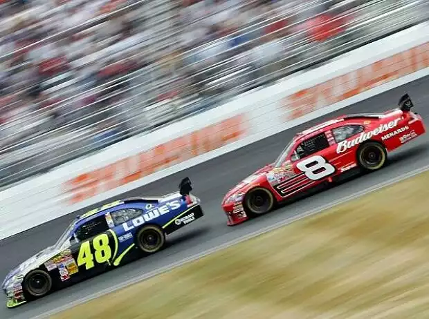 Jimmie Johnson Dale Earnhardt Jr. Titel-Bild zur News: Jimmie Johnson Dale Earnhardt Jr.