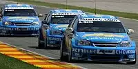 Alain Menu vor Nicola Larini und Robert Huff