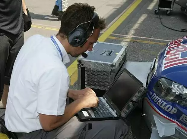 Datenübertragung DTM Titel-Bild zur News: Datenübertragung DTM