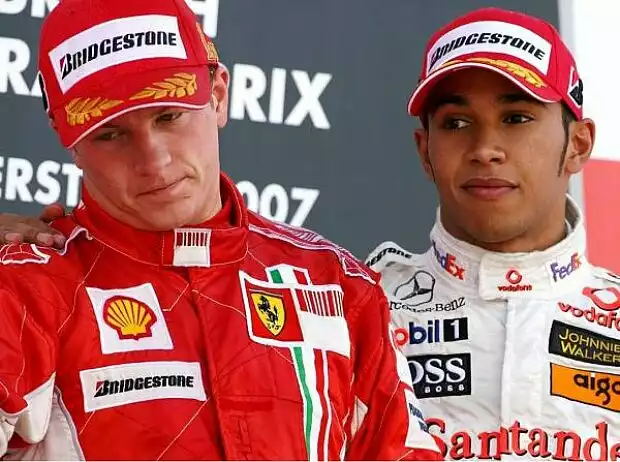 Kimi Räikkönen und Lewis Hamilton Titel-Bild zur News: Kimi Räikkönen und Lewis Hamilton